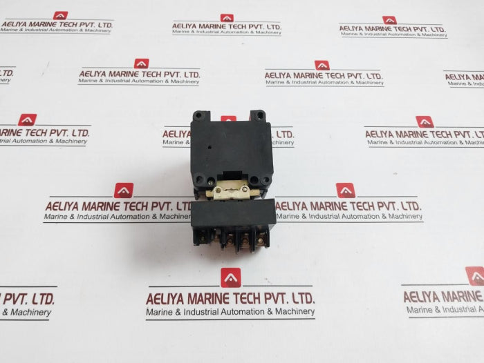 Togami-electric Pak-20U Magnetic Contactor 20 Amp 600V Max. Ac Np-11324A-2A