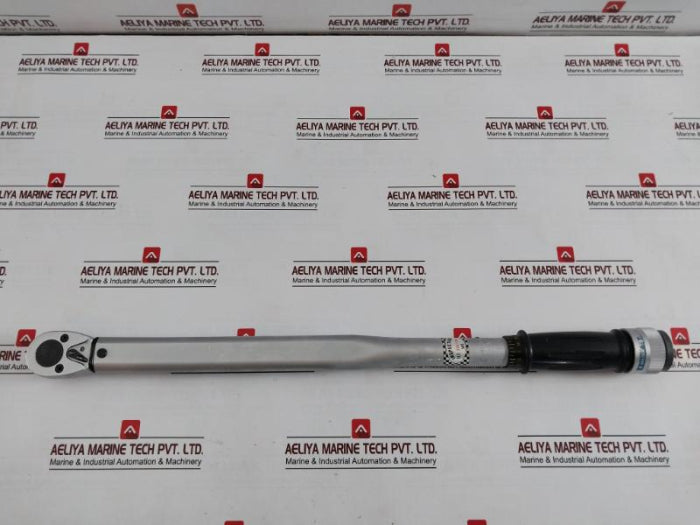 Torque Wrench 0-30 Ft- Lb, 1Ft-lb=0.1383Mkg=1.3556Nm, 1Mkg=7.233Ft-lb=9.806Nm