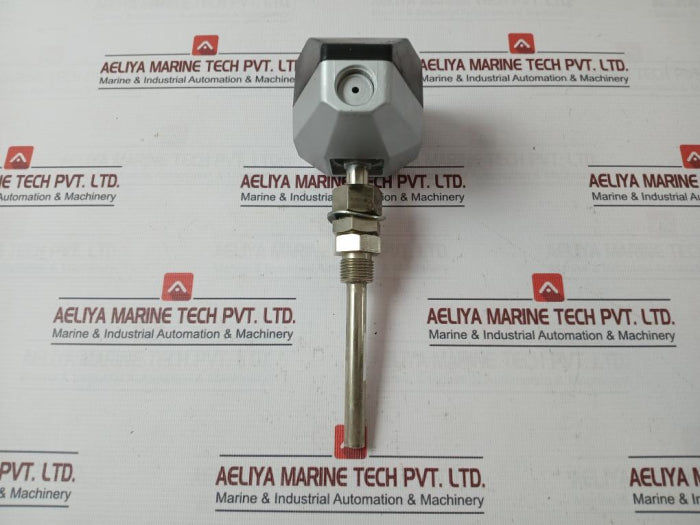 Trafag 471.2331 Temperature Switch 250V Ac/Dc 10A