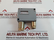 Trafag 900.2377.903 pressure switch