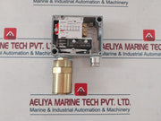 Trafag 920 2377 933 Differential Pressure Switch 0-6 Bar