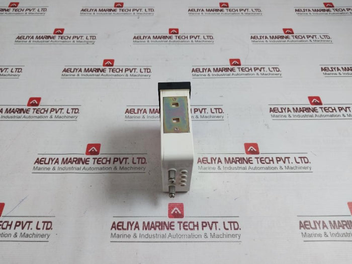 Tsuruga Electric Tme-120 Analog Meter 0-6.2M 0-119.24M3 32-a Dc10V 1500V