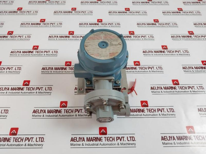 United Electric J120K-455 Differential Pressure Switch 15A 480Vac 225 Psi