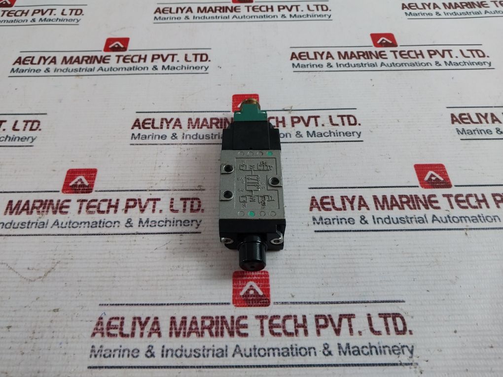 Univer Mechanical Pneumatic Valve Cl-111A