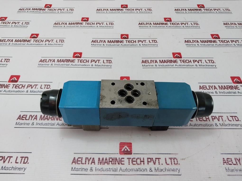 Vickers Dg4V 3 2N H M U1 D6 60 En38 Directional Control Valve 350 Bar (5075 Psi)