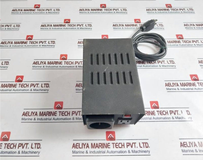 Voltage Valet Tgc500 Step Up/Step Down Transformer 50/60Hz