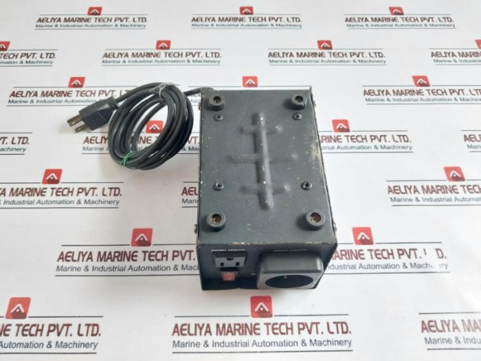 Voltage Valet Tgc500 Step Up/Step Down Transformer 50/60Hz