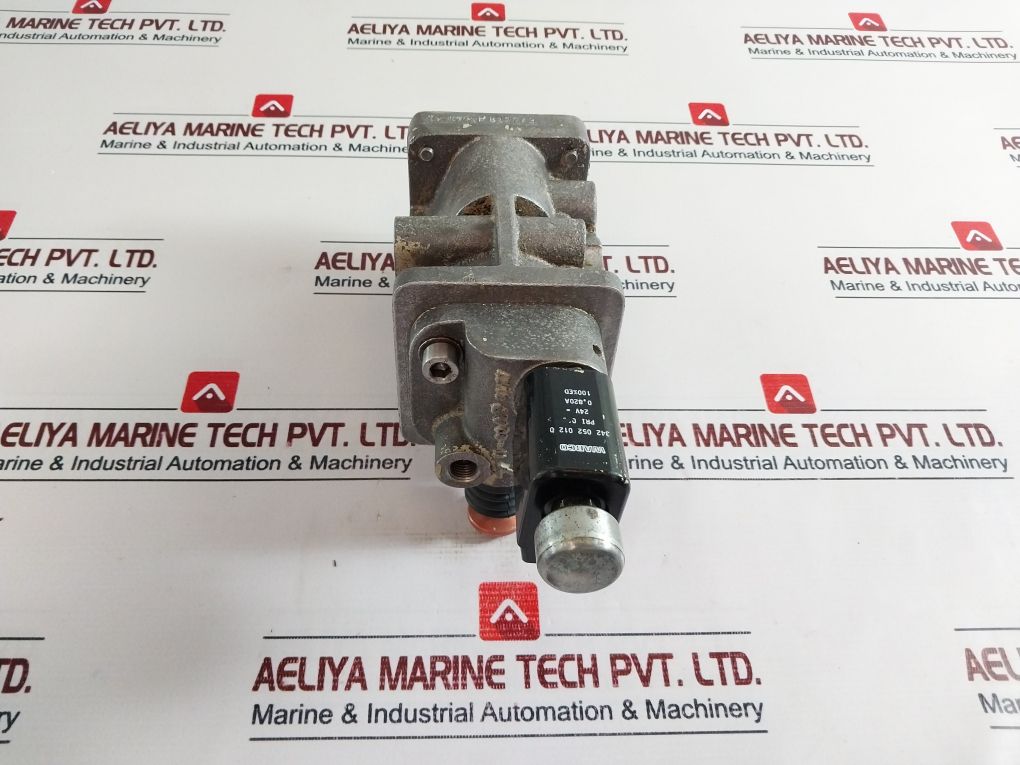 Wabco 3711100200 Directional Control Valve
