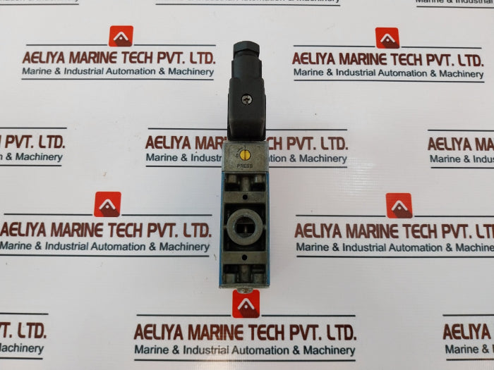 Wabco 5722022220 Solenoid Valve 