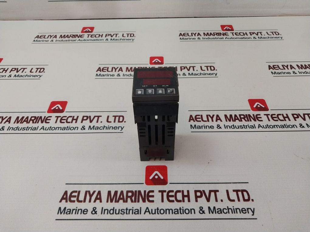 West Instruments N6101 Z2100 M1P1 Temperature/Process Control 90-264 Vac