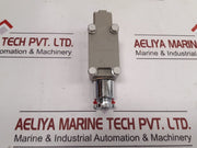 Yamatake 1Ls2-jm Limit Switch 3A-240Vac Ac-15