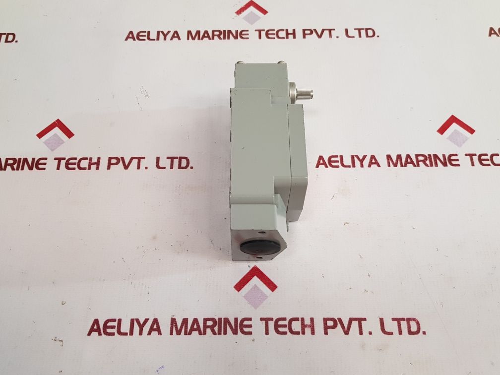 Yamatake 1Lx5003-r Explosion Proof Switch 5A-250Vac