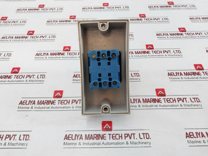 Yaming Electric Ymd11-63D On-off Two Positions Isolator Disconnect Switch