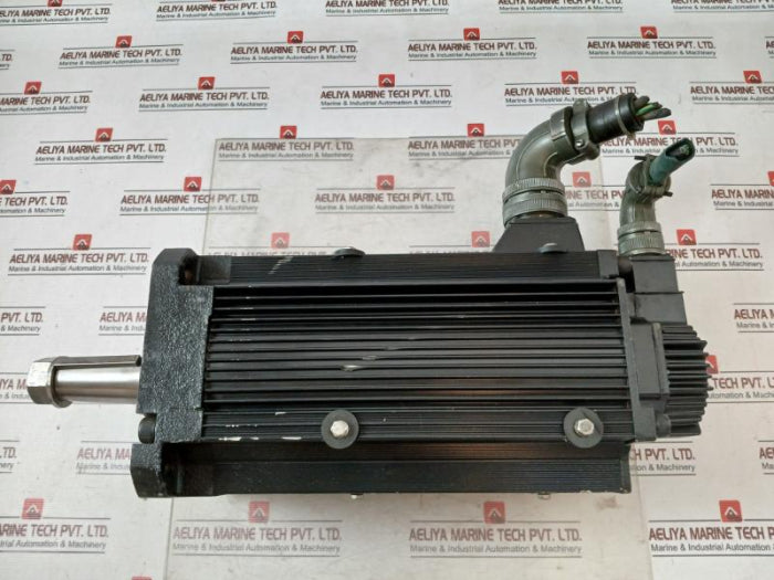 Yaskawa Electric Sgms-1Aa2B-nk11 Ac Servo Motor