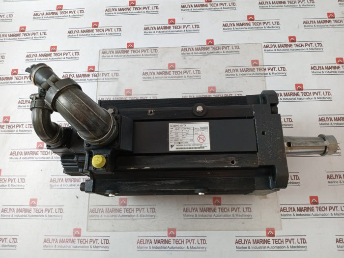 Yaskawa Electric Sgms-1Aa2B-nk11 Ac Servo Motor