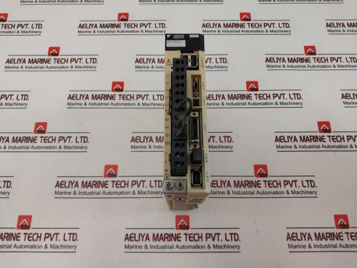 Yaskawa Sgdv-2R8A11A Servo Drive 200-230V 50/60Hz 2A