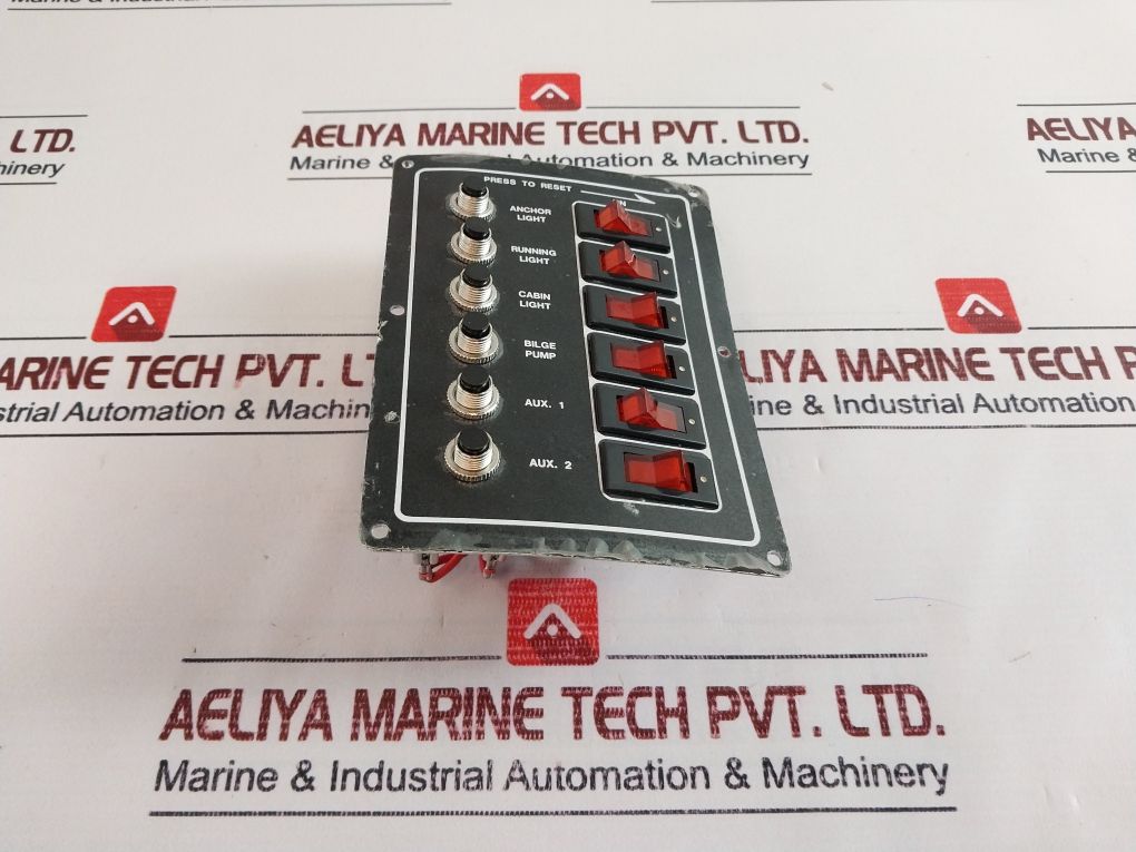 Yis Switch Panel 10A 125Vac