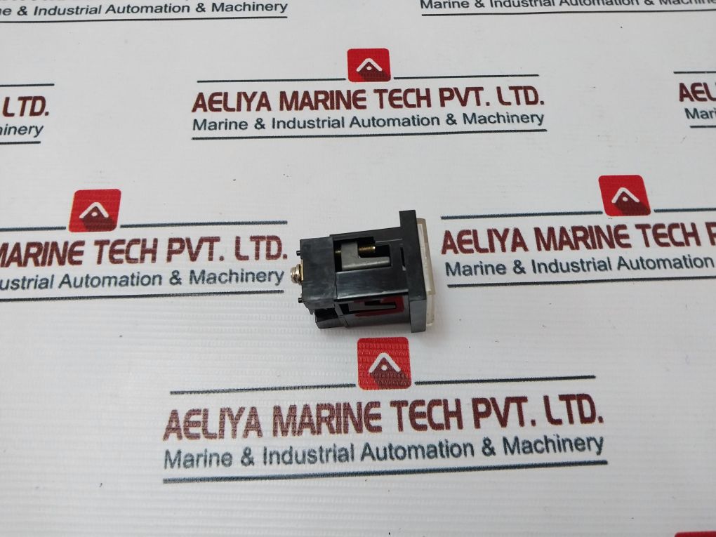 Yong Sung Ysrl 34-024B Indicating Lamp Dc 24V