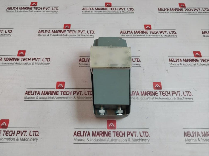 Yuken Sg-02-h-20 Pressure Switch 35Mpa 7-21Mpa 15A 125 Or 250Vac 0.5A 125Vdc